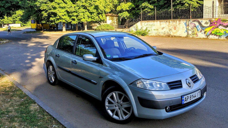 Renault Megane 2.0 Not Turbo!!!