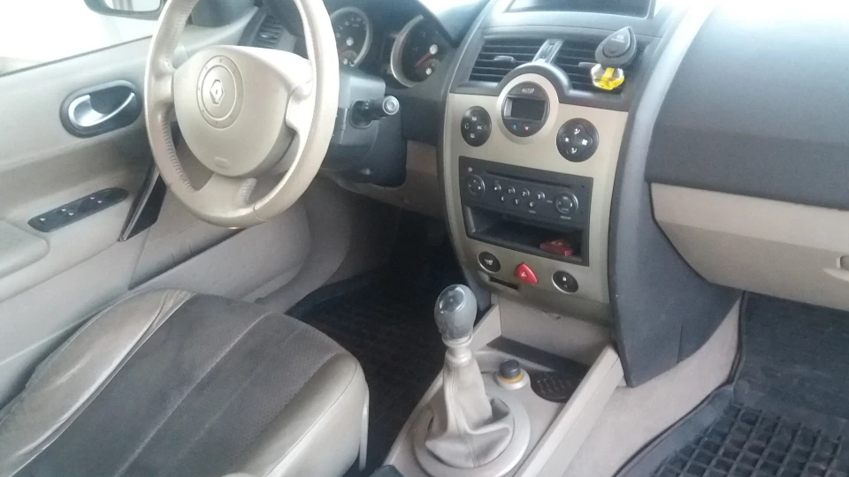 Renault Megane 2.0 5