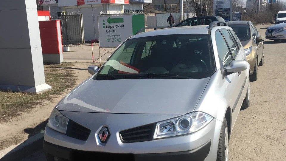 Renault Megane 4 з половиною метри зараз 3