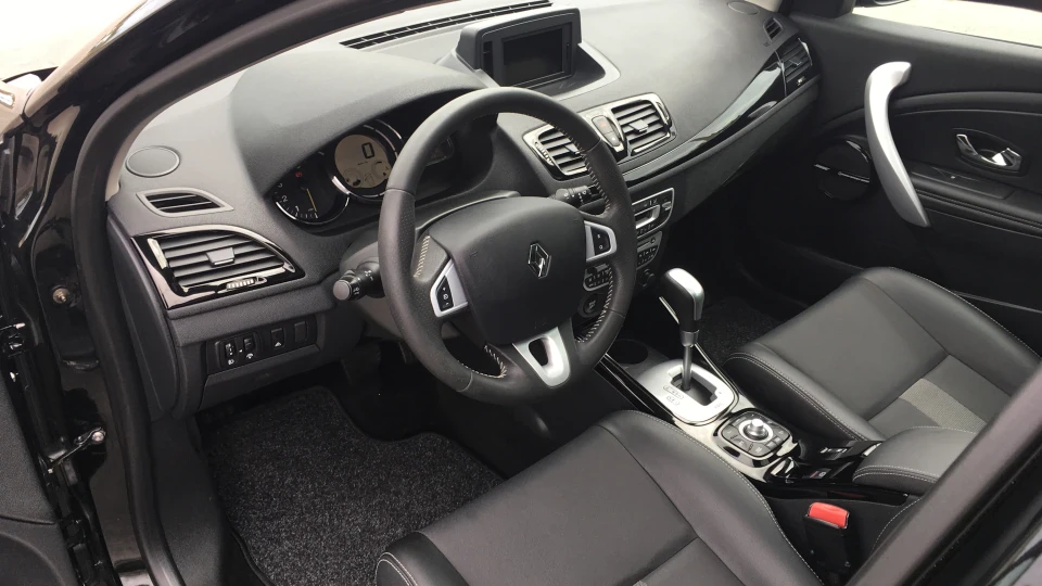 Renault Megane Black Bose 2