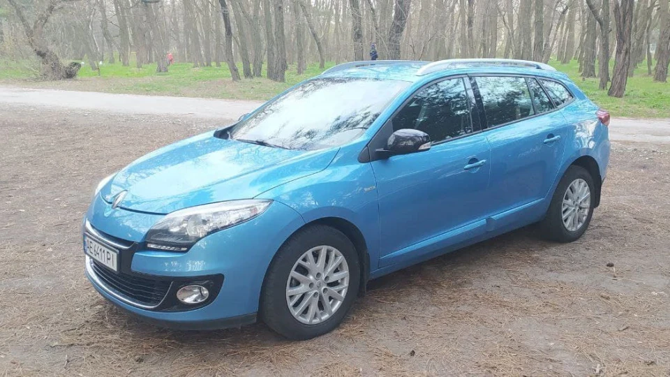 Renault Megane BOSE =Majorelle blue= 5