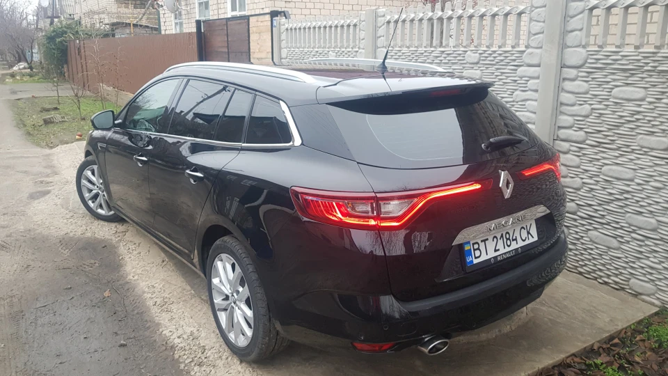 Renault Megane чорна пантера 3