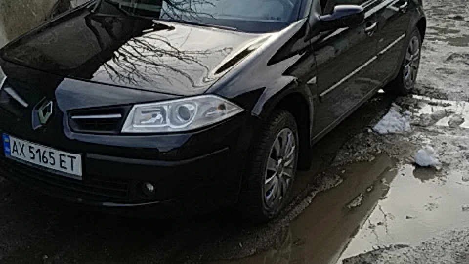 Renault Megane Чорний дракоша 2