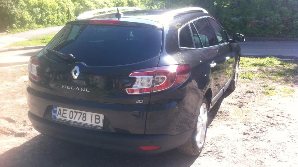 Renault Megane GrandTour 110 2