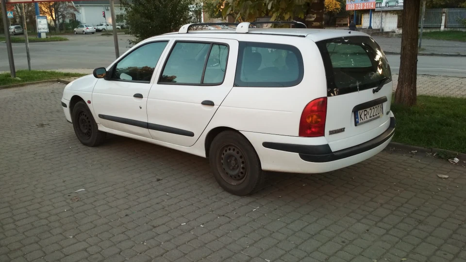 Renault Megane Grandtour 1.4 16v ツ 2