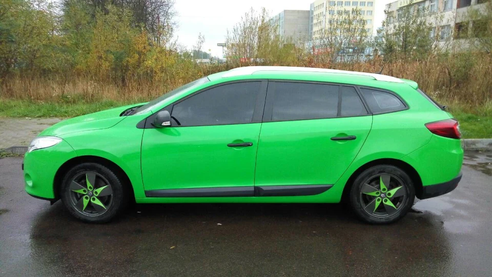 Renault Megane GreeN ShadoW 2