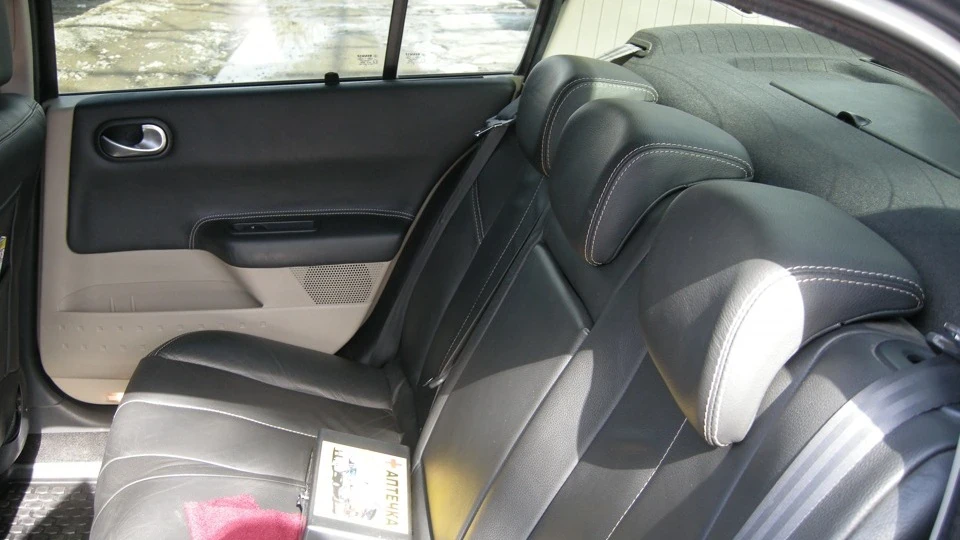 Renault Megane II- B66 СЕРЕ ЗАТМІННЯ 3