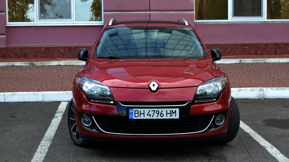 Renault Megane Іскра 3