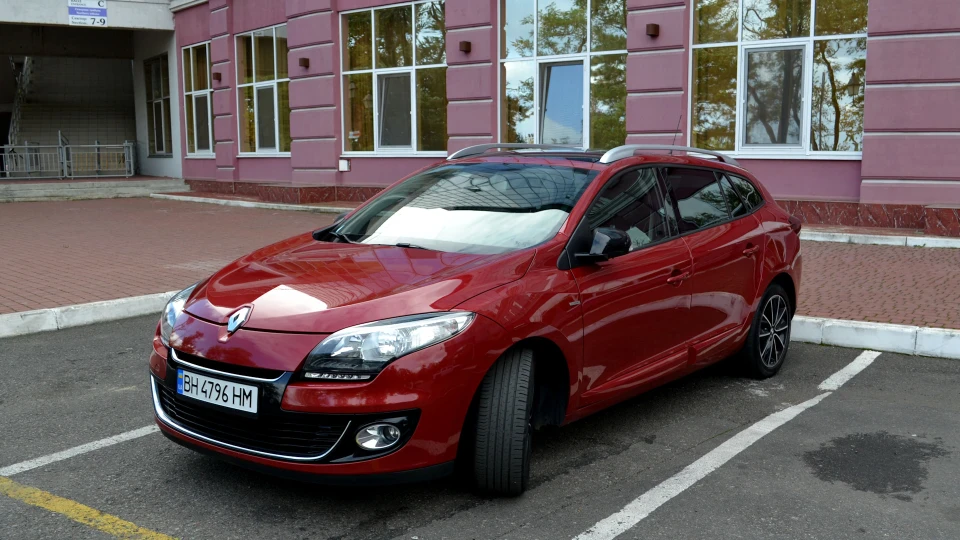 Renault Megane Іскра 5