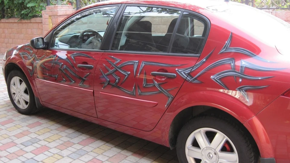 Renault Megane червоний металік 2