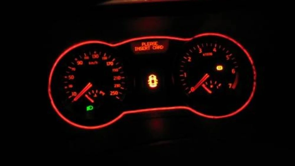 Renault Megane червоний металік 4