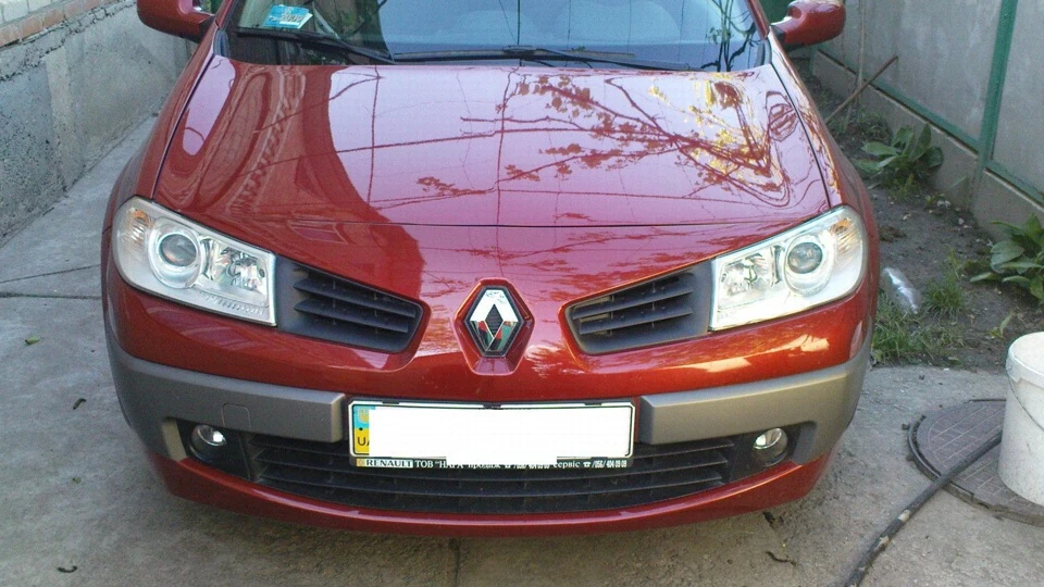 Renault Megane Червоний