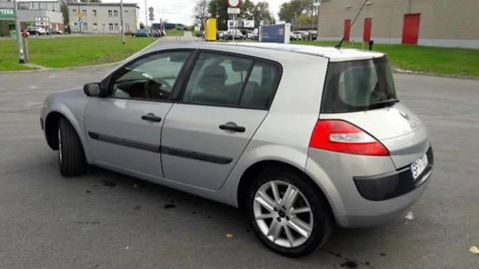 Renault Megane на польських бляхах 2.0 5