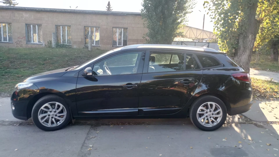 Renault Megane Nigth Shadow 4