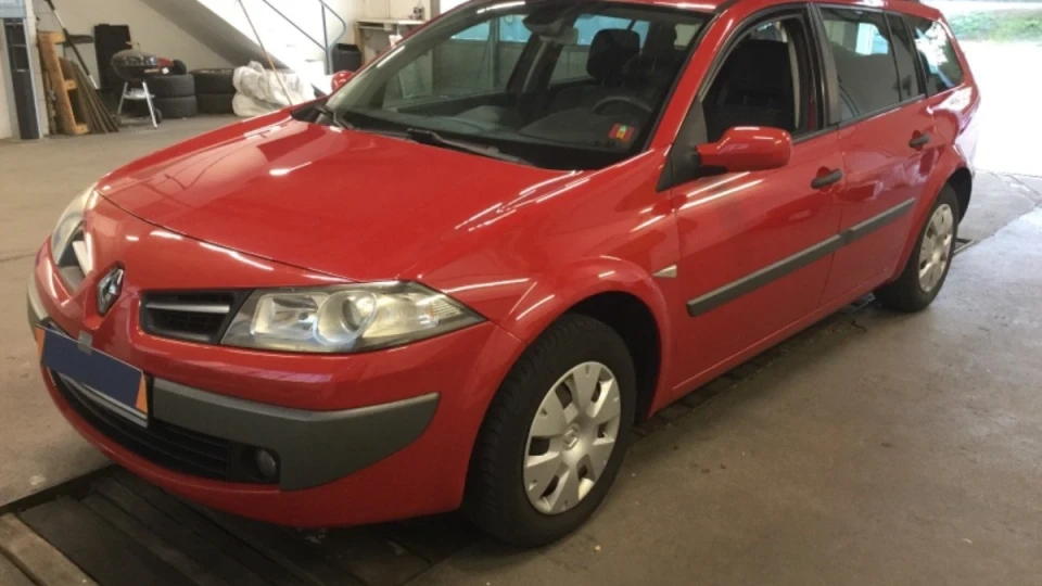 Renault Megane перша 3