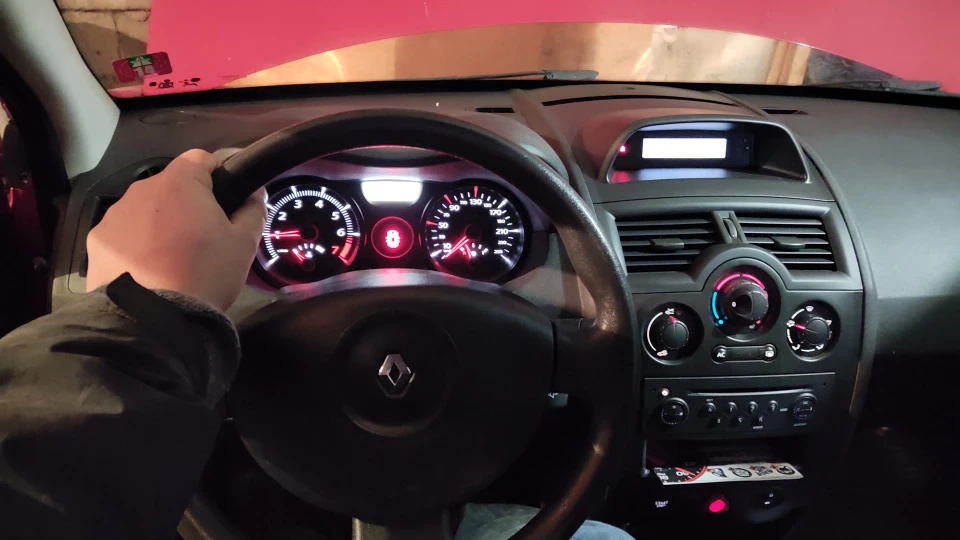 Renault Megane перша 5