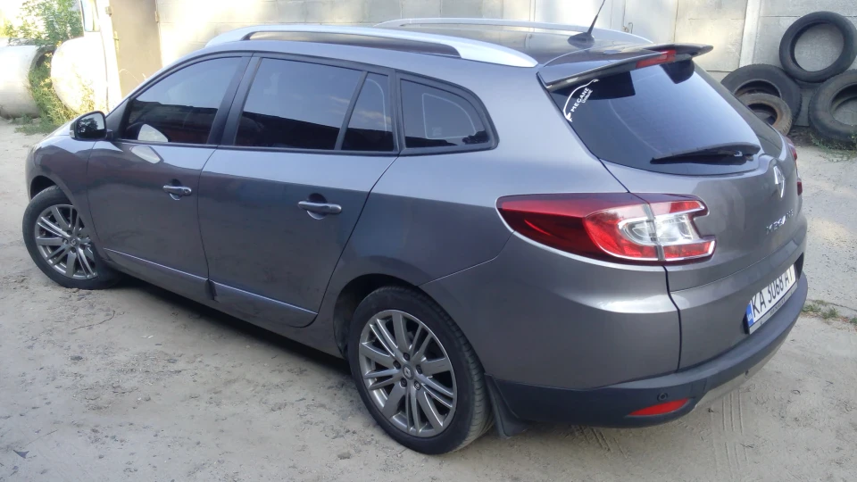 Renault Megane Пурхаючий Метелик MeGGi 2