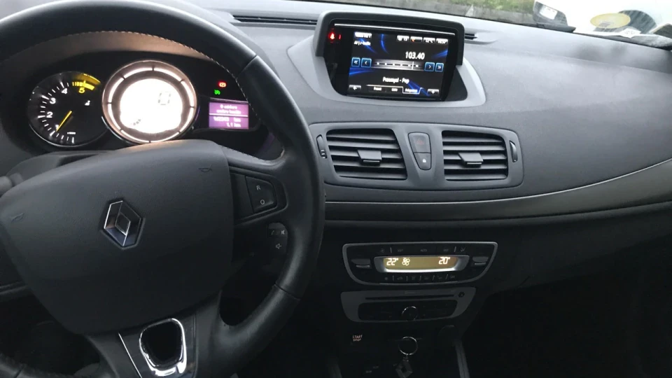 Renault Megane R-Link 3