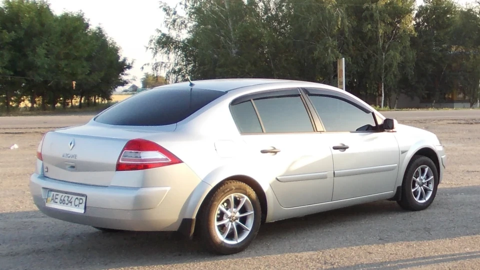 Renault Megane сіра платина D69