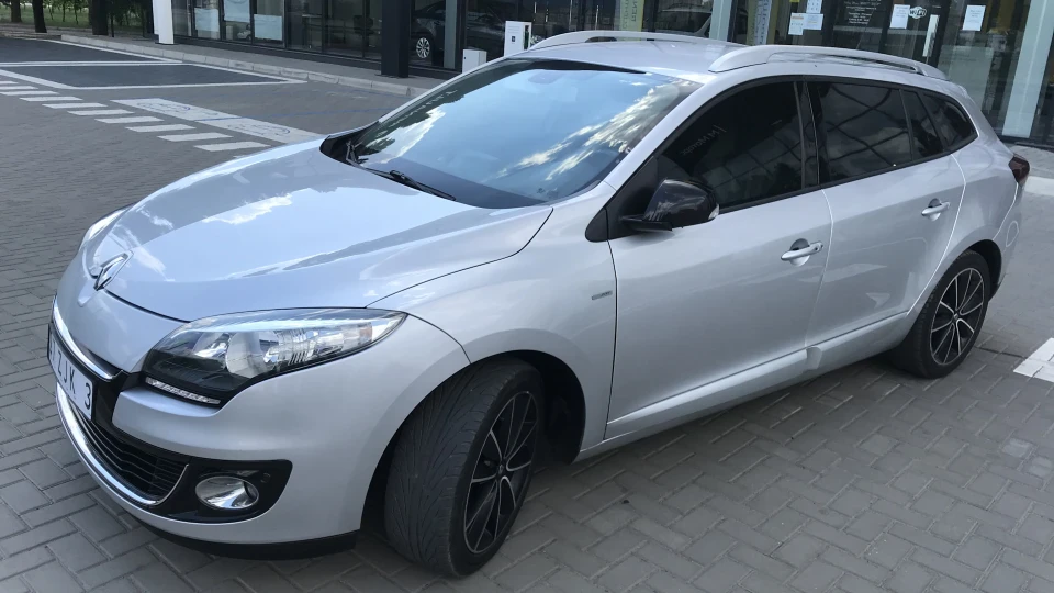 Renault Megane SEREBRO 636