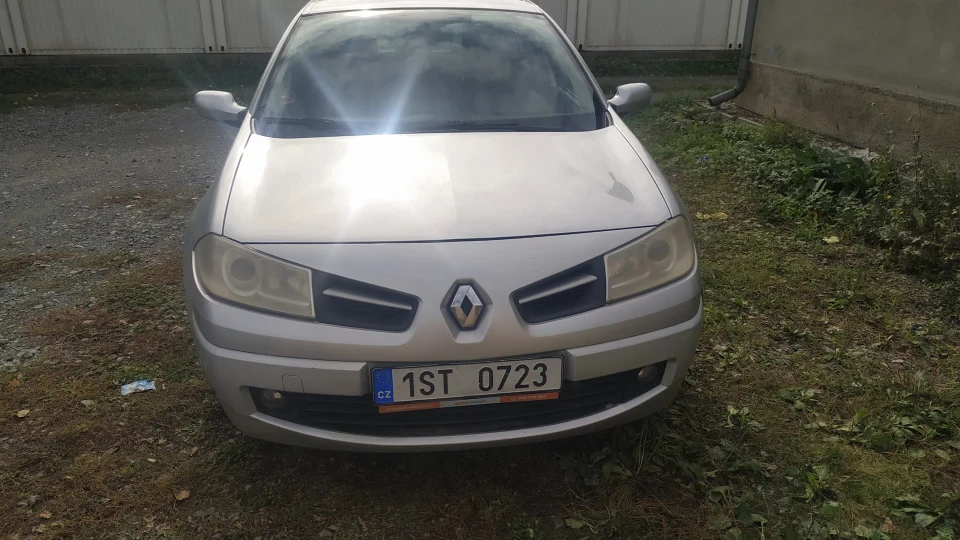 Renault Megane Сірий металік, 1.5dci 3