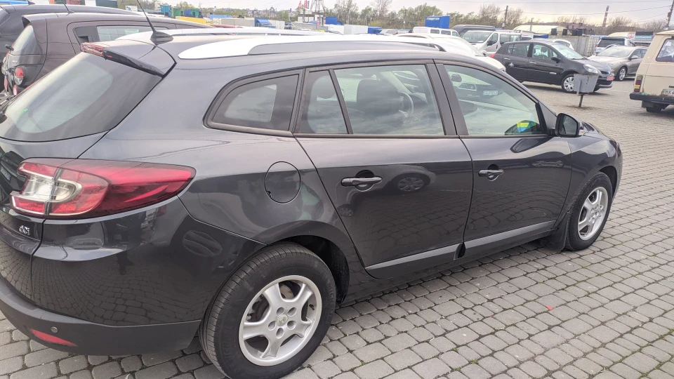 Renault Megane Сірий металік 2