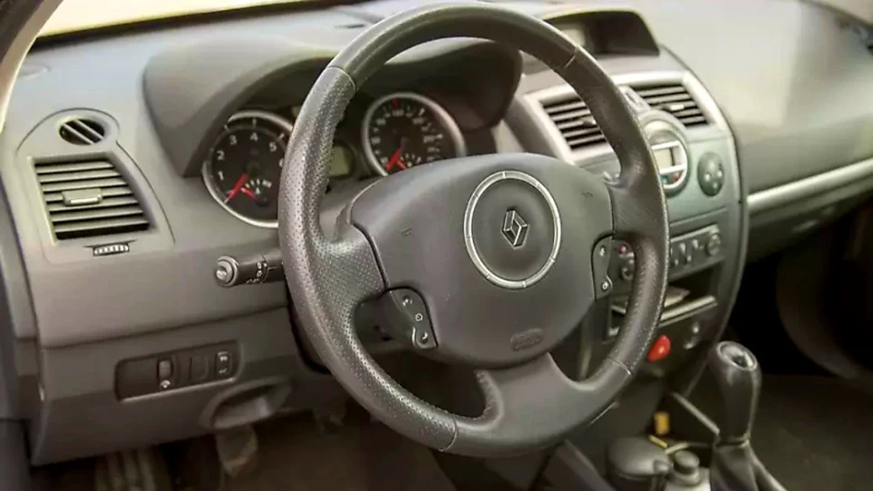 Renault Megane Синяк 5