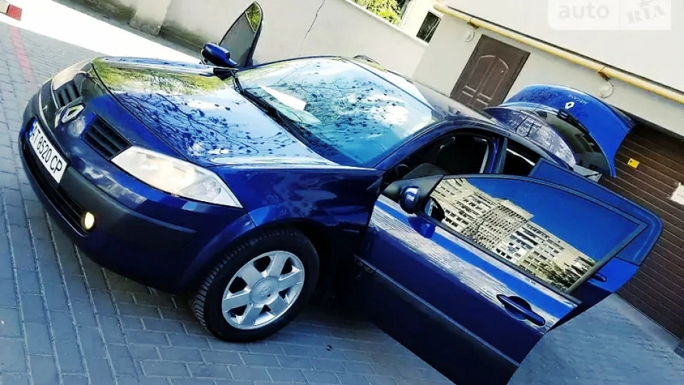 Renault Megane Синій малюк))))))