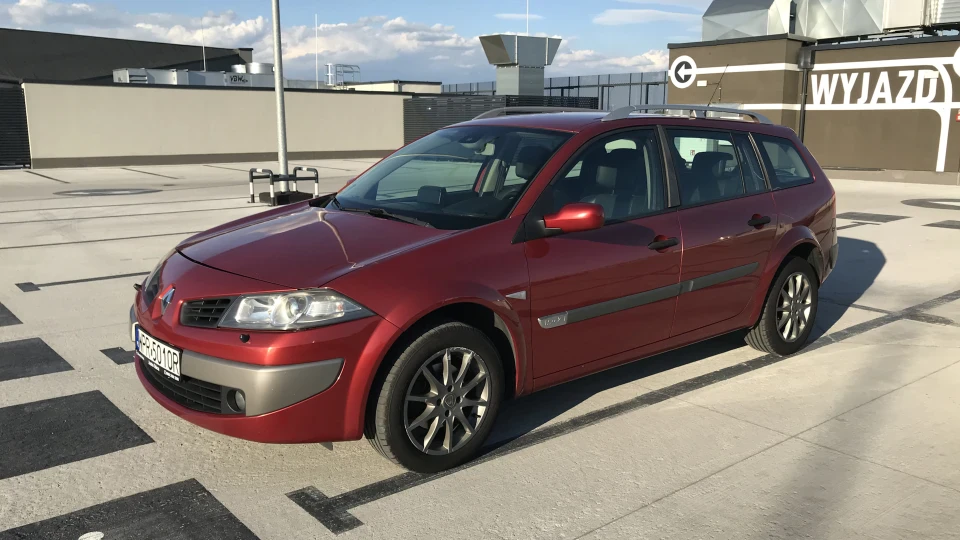 Renault Megane спела вишня🤪 3