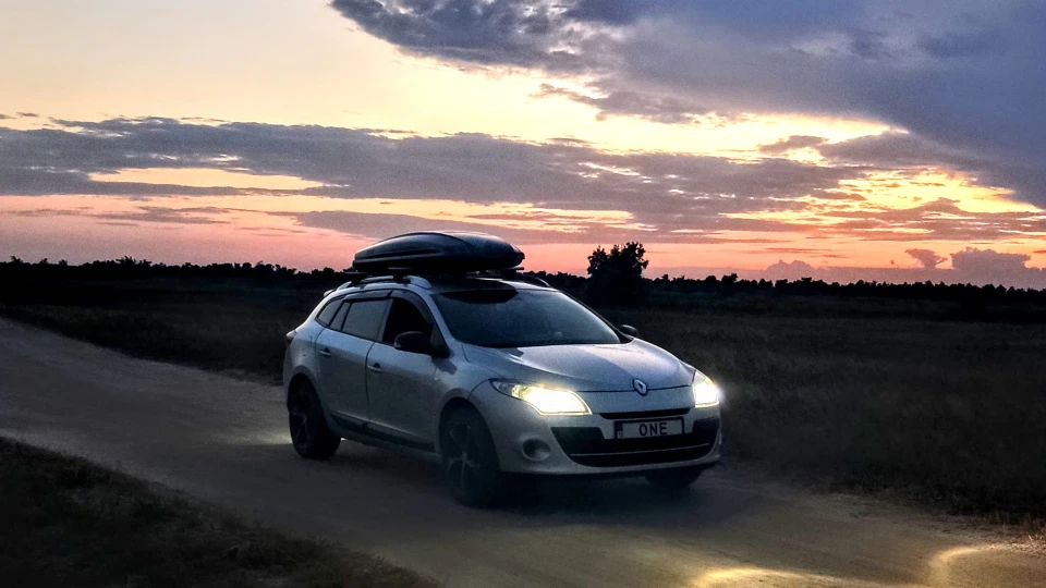 Renault Megane ~ Surfer, Bose, 130hp
