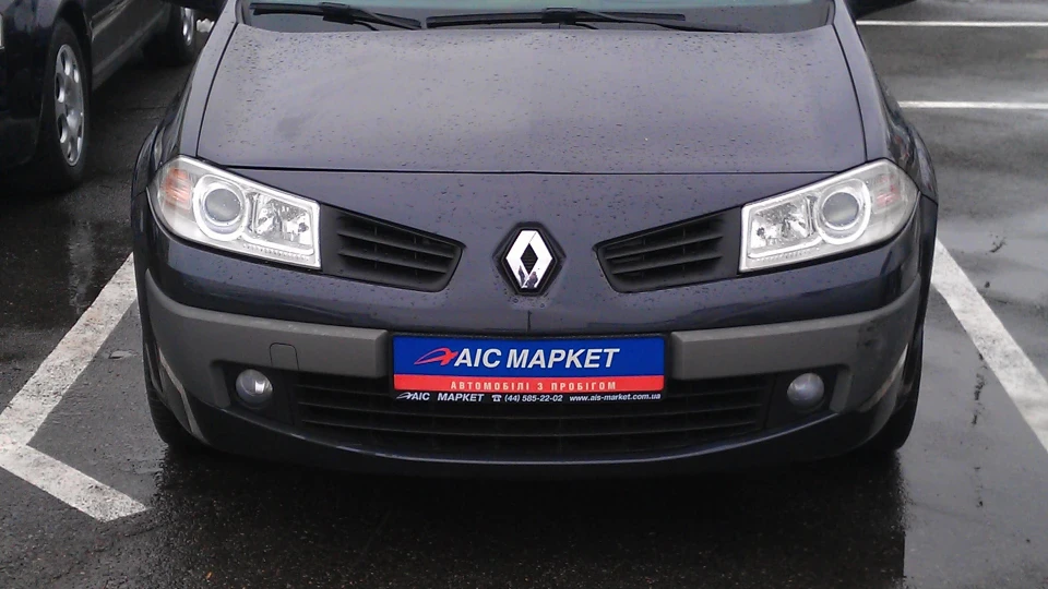 Renault Megane Темно-сірий; 1,6л 5