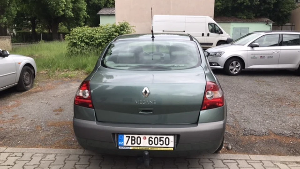 Renault Megane Зелений АкуленоК 5