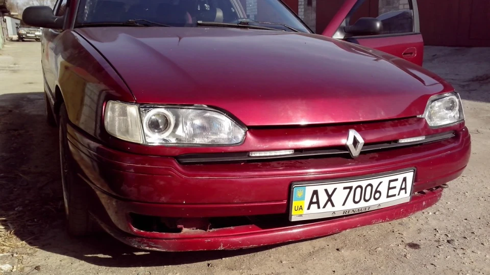 Renault Safrane 4