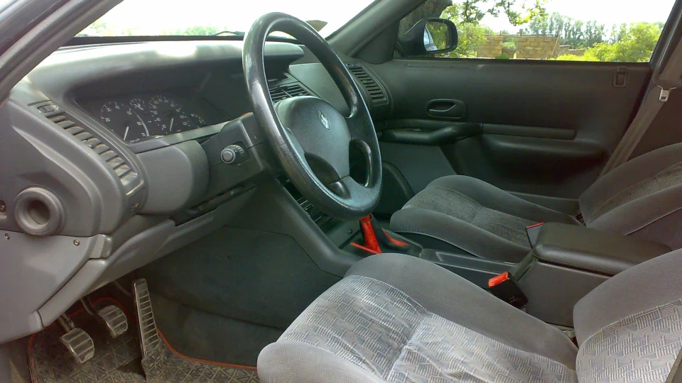 Renault Safrane 2.2i 8v 3