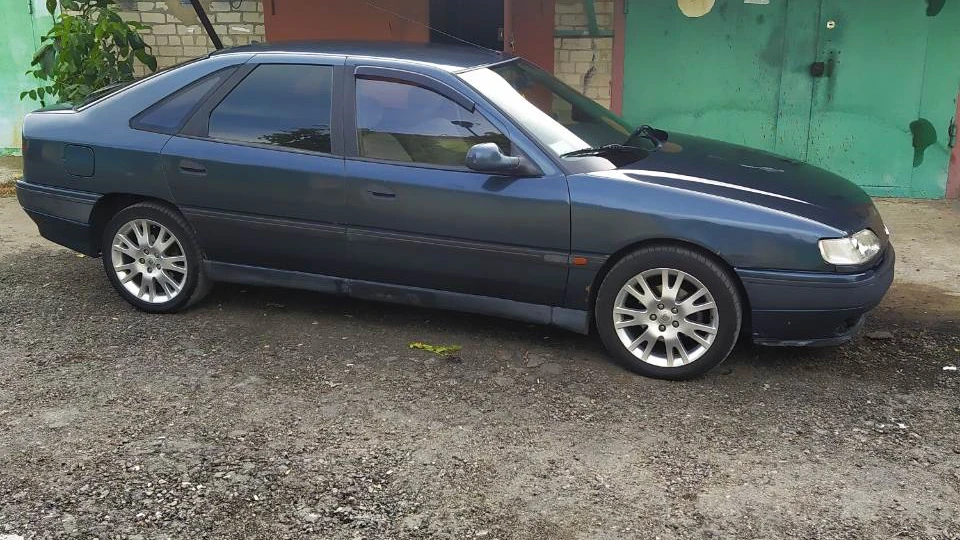 Renault Safrane 3.0 V6