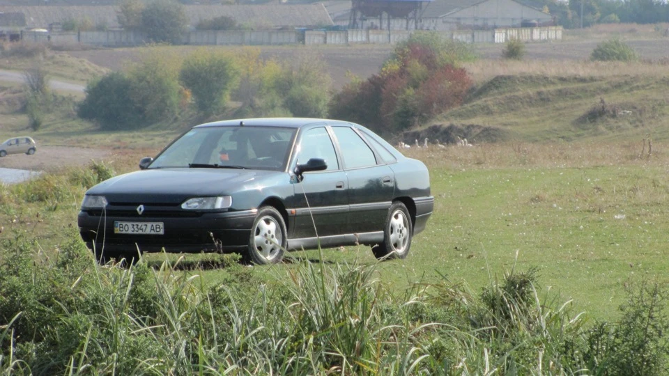 Renault Safrane 3.0 2