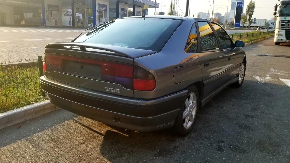 Renault Safrane Baccara 3