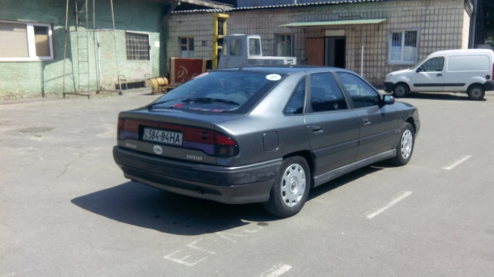 Renault Safrane Eminence Grise J7R 734 4