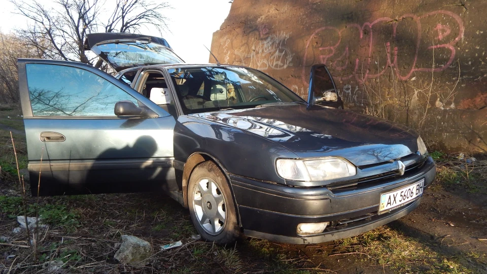 Renault Safrane Синій металік 2.2 і 5