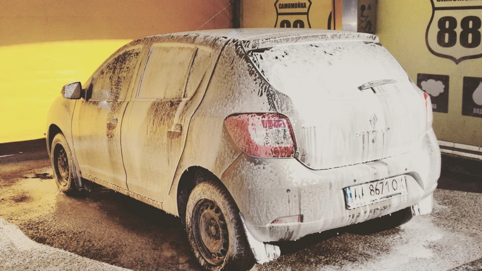 Renault Sandero • Бежевий металік 2