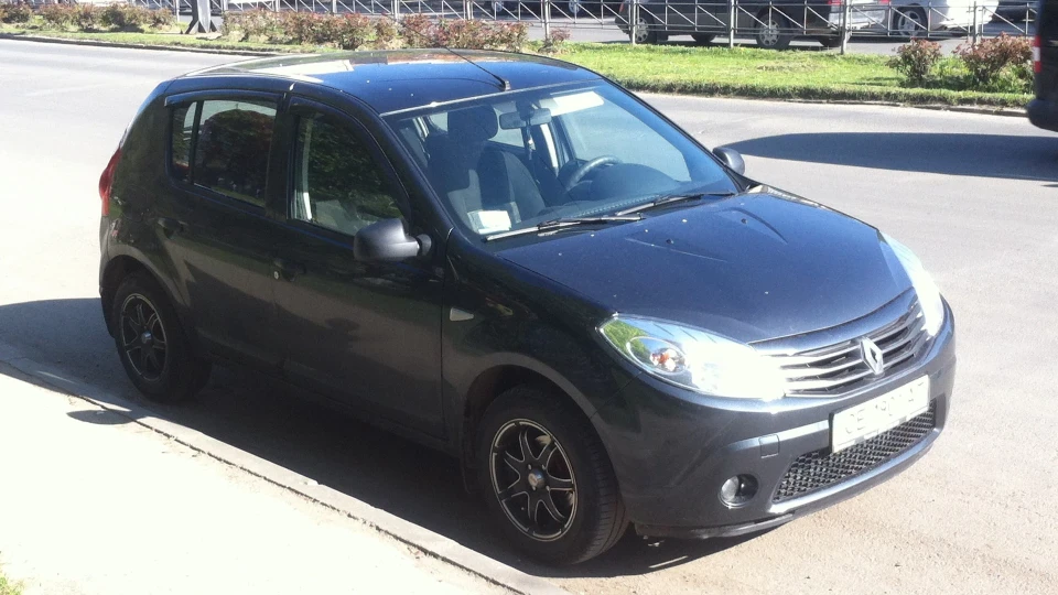Renault Sandero Молодший у Сім'ї) 2