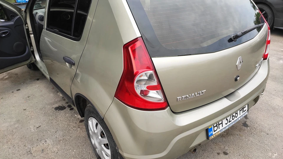 Renault Sandero Невидимка