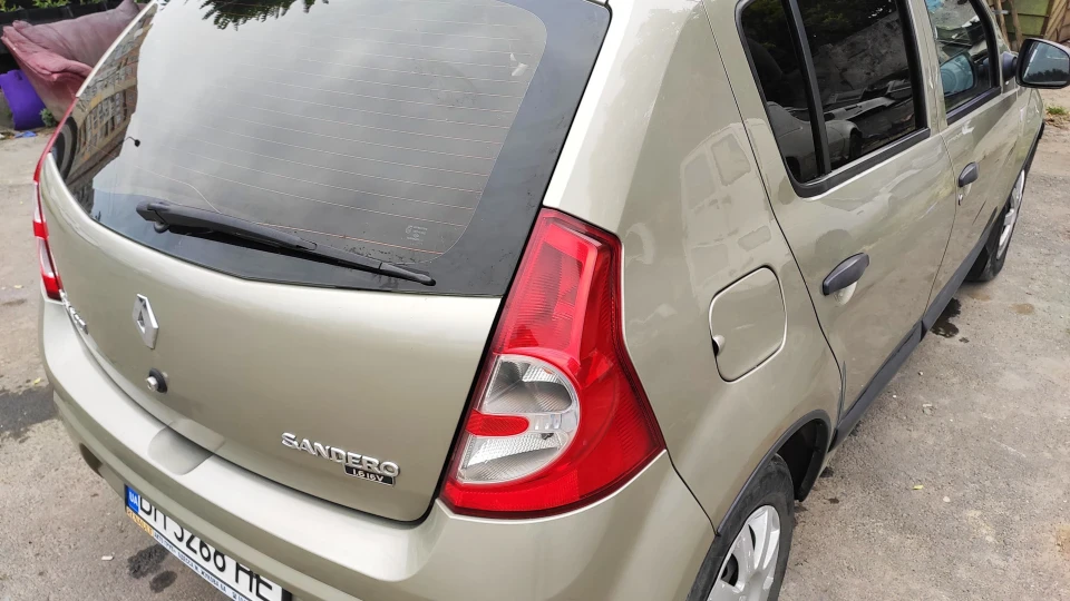 Renault Sandero Невидимка 2