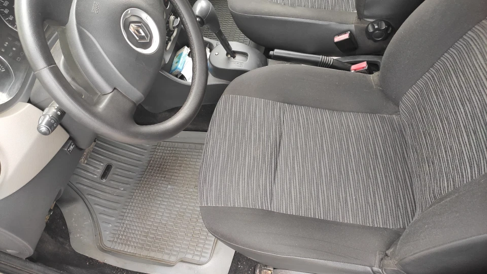Renault Sandero Невидимка 5