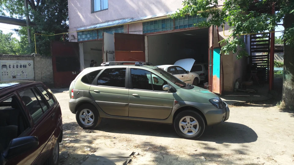 Renault Scenic RX4 2L. 140ЛС ОЛИВКА 2