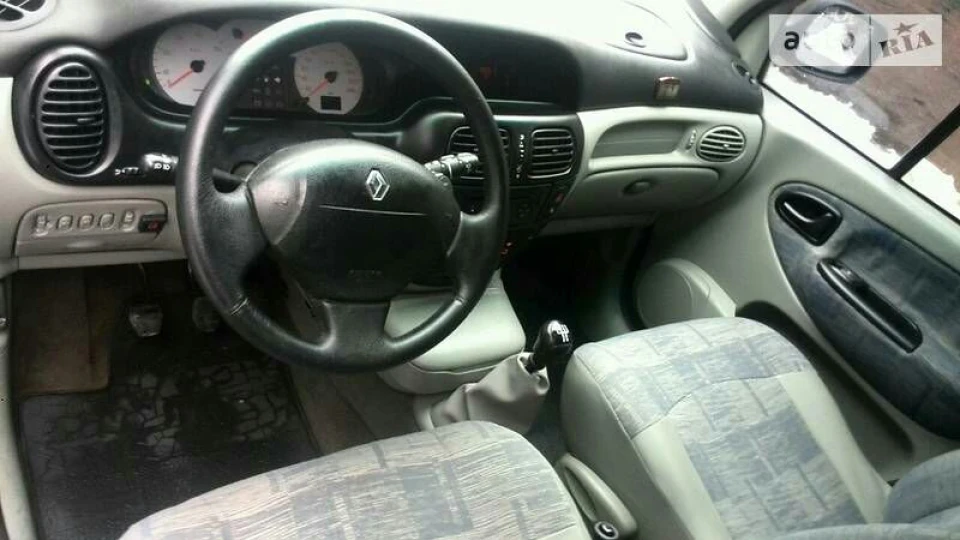 Renault Scenic RX4 Роман Петрович 4