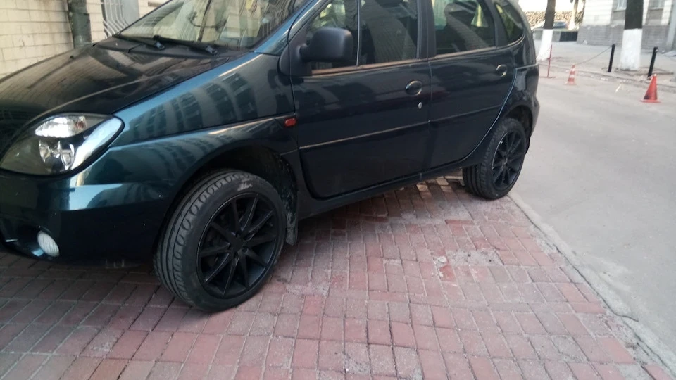 Танк Renault Scenic RX4 2