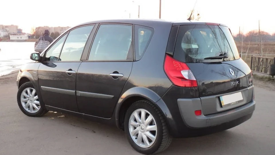 Renault Scenic 1.5 dci 106 л.с. 3