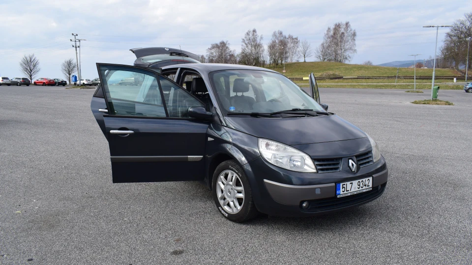 Renault Scenic 1.5 dCi 74 kw 5