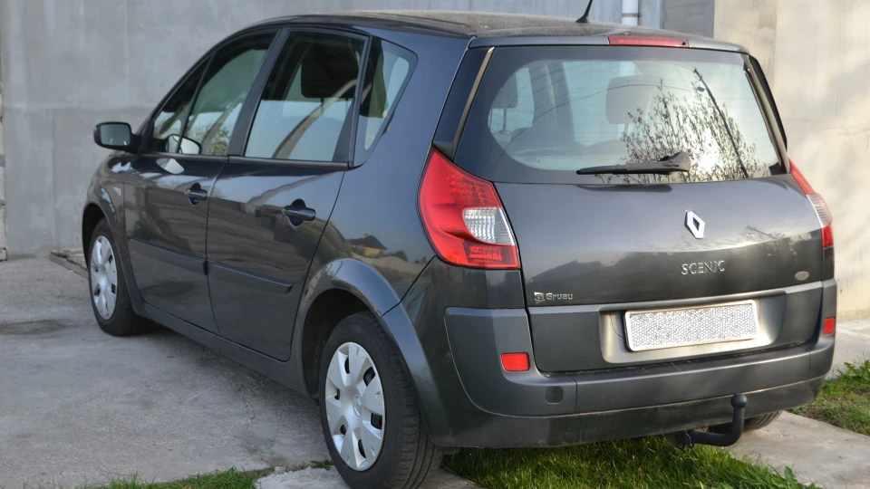 Renault Scenic 1.5 dci, K9K734 4